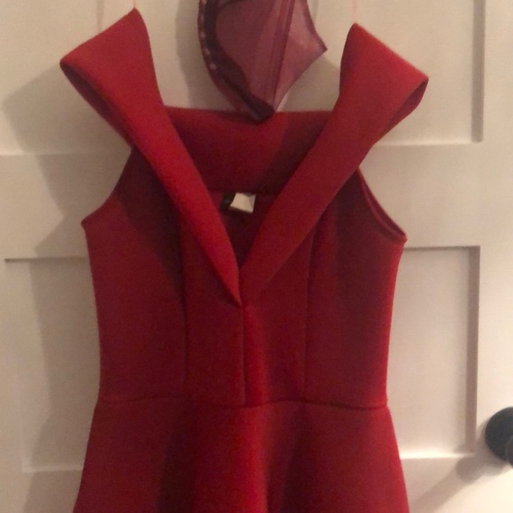 Red dress - Picture 3 of 6